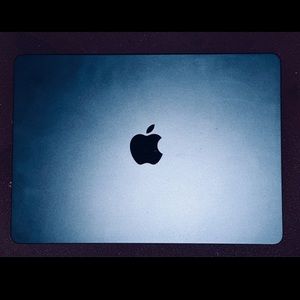 MacBook Air m2 A2681